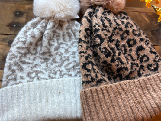 Cheetah w/ Pom Pom