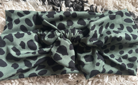 Sage Cheetah faux bow